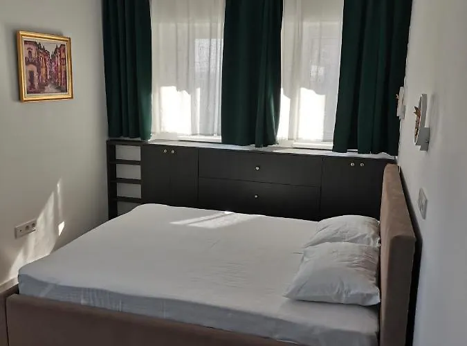 Phoenix Belvedere Residences 2 Hotel